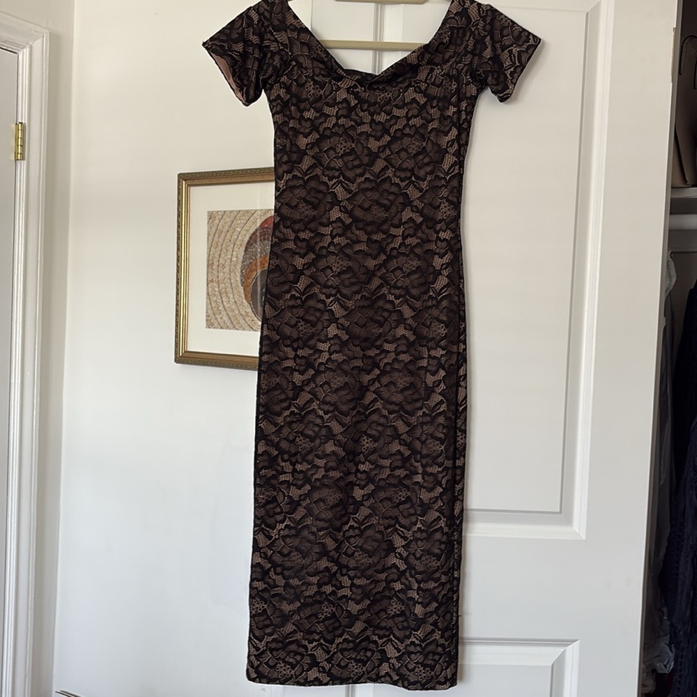 Dress the Population Black Bodycon Midi Dress Sweetheart Neckline